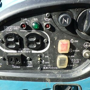 マキタ ポータブルインバータ発電機 ライトは付属していません EG0900IS ガソリン 動作確認済 現状渡し品 中古品 240113の画像6