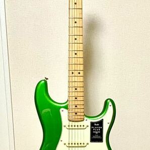 即決 新同美品 Fender Player Plus ストラトキャスター HSS コスミックジェイドの画像1