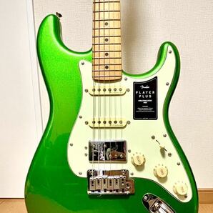 即決 新同美品 Fender Player Plus ストラトキャスター HSS コスミックジェイドの画像3