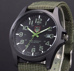 ■新品■ ミリタリー腕時計 緑 カジュアル アウトドア NATOバンド アーミー 自衛隊 サバゲー サバイバルゲーム 