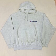 Champion products U.S.A.　日本製　ゴールドウイン　ロゴ刺繍　パーカー/フーディー　ライトグレー　MCS1116_画像1