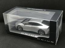 ★2023年 新型 トヨタ プリウス PRIUS 1/30ミニカー カラーサンプル 非売品 シルバーメタリック 1LO_画像5