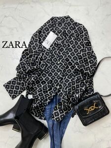 ZARA ザラ★タグ付き未使用★大人素敵★とろみ素材 ジオメトリック柄 モノトーン シャツ 総柄 ブラウス サテン★白黒 Mサイズ yz0120