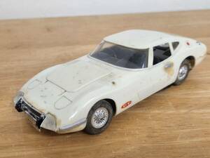 5. NBK1/24 トヨタ2000GT モ－タ－付き 組済み