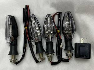 39/20c 送料込み LEDウインカー4個+12V 2端子 角型ウインカーリレー　セット　LED ウインカー 