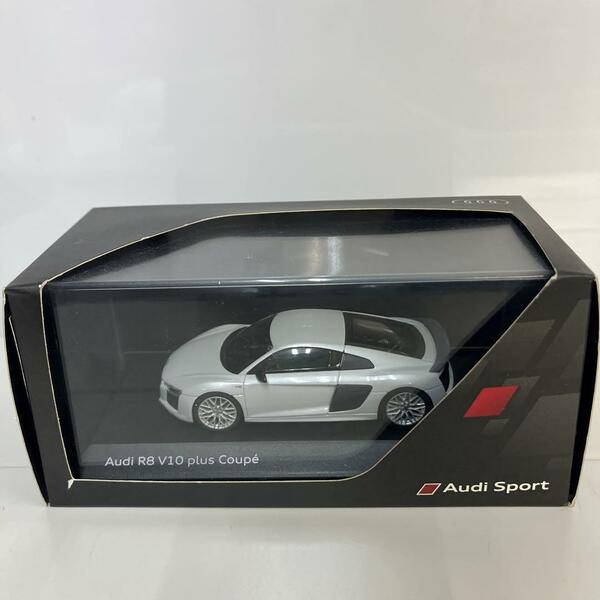アウディ Audi R8 V10 plus Coupe ミニカー modell1:43 コレクション コレクター アイテム