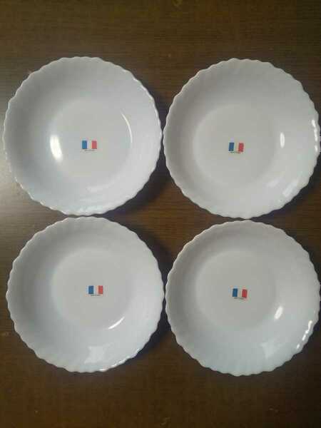 【送料無料】ヤマザキ春のパン祭り山崎春のパンまつり1983年白いスープ皿4枚セット　白い皿　アルコパル