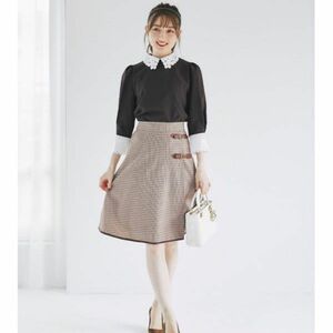 tocco closet トッコクローゼット　ベルトモチーフ付き　チェック柄　ラップスカート　