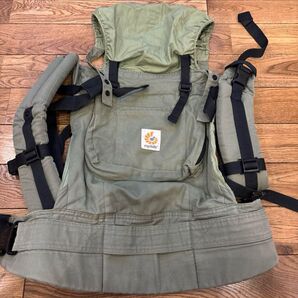エルゴ ベビーキャリア カーキ