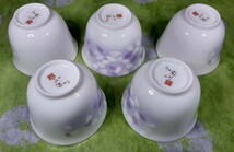 和食器 茶器 湯呑み5個セット 宇野千代 薄青紫 なごみ桜 木箱入り_画像2