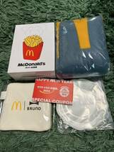 ★マクドナルド McDonald 2024福袋 ブルーノ BRUNO ブランケット ポテト加湿器 ミニプレート コインポーチ★_画像1