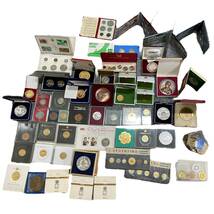 【中古品】各国メダル コイン 切手まとめて L1-525RK_画像1
