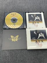 【1円】Bz CDアルバム Run ビーズ 稲葉浩志 松本孝弘 ロック さよならなんかは言わせない 当時物 邦楽 音楽 アーティスト 名曲 001_画像3