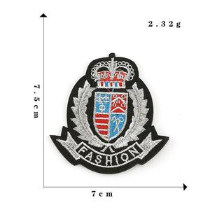 聖の貴族学院風　アイロン　ワッペン　刺繍　厚手の生地　エンブレム　コスプレ　X05