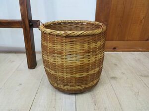 [USED] tea agriculture house . shop from go out came deep basket / bamboo basket / small of the back .φ approximately 27×h28.6cm for searching = Showa Retro / bamboo ./ vegetable basket / case /.. basket /E0114 #2