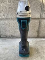 11 マキタ　100mm 充電式ディスクグラインダー　GA412D makita ジャンク品_画像5