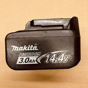 223 中古 純正品 マキタ 充電池 14.4V 3.0Ah BL1430 リチウムイオン バッテリー makitaの画像1