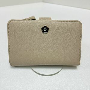 ☆良品☆ MARY QUANT マリークワント　折り財布　デイジー　L字ファスナー　ロゴ刻印 　小銭入れ有　ベージュ　【USED】0103