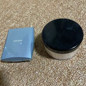 ロラックフェイスパウダー LORAC定価3990円花王 ソフィーナレイシャス レイブレンドパウダー用おしろい専門コンパクトケース