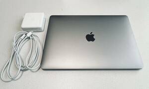 MacBook Pro 13インチ(2020) 8GB 256MB スペースグレー（バッテリー正常 充放電63回）Touch Bar/ID 異状なし