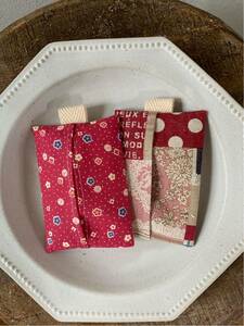  hand made pocket tissue case go in . go in . floral print pink red two piece set 
