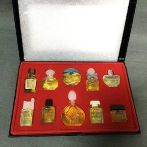 1/22　255935　Les Meilleurs Parfums de Paris　香水　ミニボトル　10点セット　パフューム　ミラー付ケース