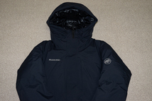 【2023年12月購入】マムート ダウン MAMMUT Floeberg HS Thermo Hooded Coat AF Men L ブラック　_画像7