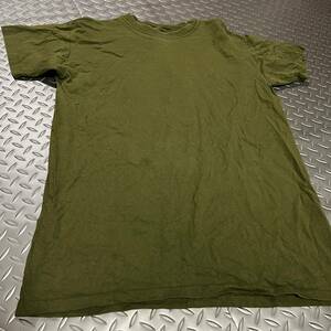 US 米軍放出品　Tシャツ　DUKE MEDIUM OD ランニング　スポーツ　サバゲ　(INV UV84)