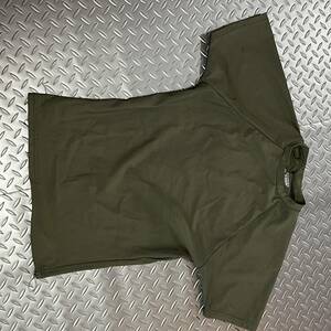 米軍放出品 アンダーシャツ　Tシャツ DRI DUKE MEDIUM サバゲー　OD トレーニング　ランニング　 (INV B#24)