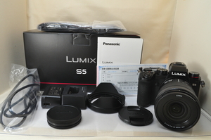 ★★極上品 Panasonic LUMIX DC-S5K +S 20-60mm F3.5-5.6 Lens Kit w/Box♪♪#5644