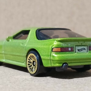 ◆ホットウィール/Hot Wheels(約1/64)◆マツダ・サバンナ・RX-7(FC3S/黄緑メタ)◆ルース/ほぼ美品★夢屋HW006★の画像4