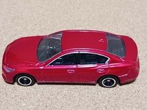 ◆ベトナム製トミカ/赤箱(1/64)◆日産・スカイライン(V37/ワイン赤/400R)◆箱なし/ルース/ほぼ美品★夢屋VT028★_画像5