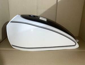 希少品 KZ1000P Z1000P ポリスタンク　ガソリンタンク　凹み無し　穴あき・漏れ無し