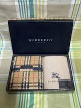 ★BURBERRY バーバリー★フェイスタオル　ウォッシュタオル 2枚セット　ベージュ ノバチェック 綿100％ 箱付き 西川産業　保管未使用品_画像1