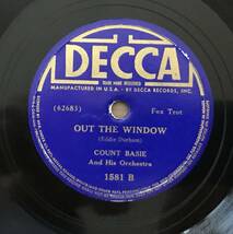 COUNT BASIE 　DECCA 1581 original盤 78rpm SP【I KEEP REMEMBERING / OUT THE WINDOW】_画像3