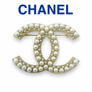  Chanel брошь здесь Mark поддельный жемчуг Gold металлические принадлежности золотой белый женский CHANEL аксессуары 