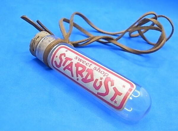 昭和レトロ　ガラス　試験管　ミニ ボトル　皮紐 ネックストラップ付　コルク栓　小瓶　ネックレス　ヴィンテージ　1970年代