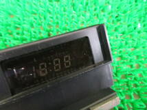 41177 トヨタ GX71系 純正 時計 パネル付き _画像3