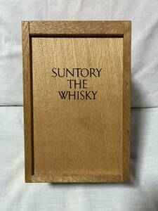 サントリー　ザウイスキー　THE WHISKY 有田焼ボトル　1245g (響30年クラスの熟成ウイスキー)