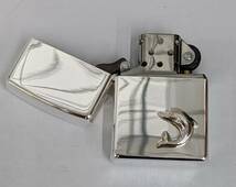 【YYD-2583NY】1円スタート ZIPPO ジッポ 純銀メタル イルカ 未使用 喫煙具 着火未確認 コレクション オイルライター 箱_画像3