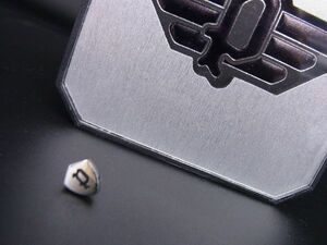 ■美品■ POLICE ポリス 片耳のみ ピアス アクセサリー メンズ レディース シルバー系 DD2870