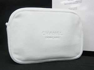 ■新品■未使用■ CHANEL シャネル 起毛素材 マルチポーチ マルチケース トラベル メイク 化粧ポーチ レディース ホワイト系 CD0896