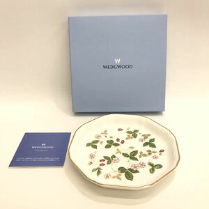 WEDGWOOD ウェッジウッド ワイルド　ストロベリー　オクタゴナルディッシュ