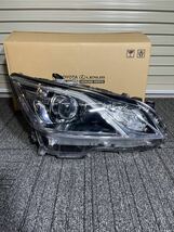 クラウン　アスリート　AWS210 前期　純正　HID 右　ヘッドライト　ユニット　純正箱有り　KOITO 30-401 打刻 A 81145-30N40_画像1