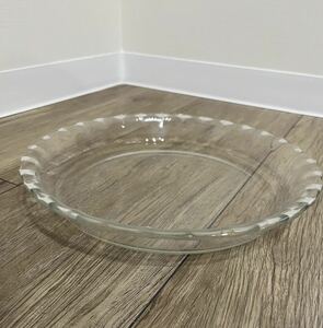 IWAKI イワキ　耐熱ガラス　縁飾り皿　パイ皿　ケーキ皿　タルト型　オーブン皿