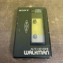 SONY ソニー AUTO REVERSE WALKMAN WM-7 CASSETTE-CORDER TCM-10 カセットプレイヤー まとめて2台ウォークマン _画像9