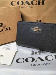 COACH 二つ折り財布　キスロック コーチ　スモールミニマムウォレット　キャッシュレスにも　プレゼントにも