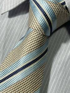  almost unused "HUGO BOSS" Hugo Boss stripe brand necktie 401371