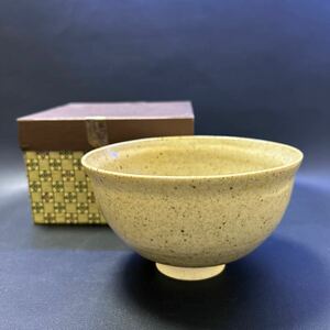 T1-13 茶道具 茶碗 詳細不明　銘:雅？　サイズ:直径約13.5cm、高さ約7.8cm 紙箱