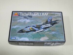 1/144 エースコーポレーション（ACE） トーネードGR.1（イギリス空軍）　プラモデル